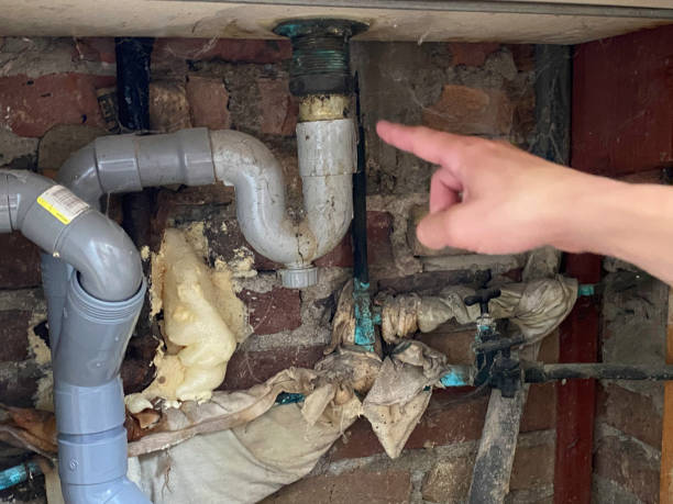 Best Emergency water damage restoration  in North Pembroke, MA